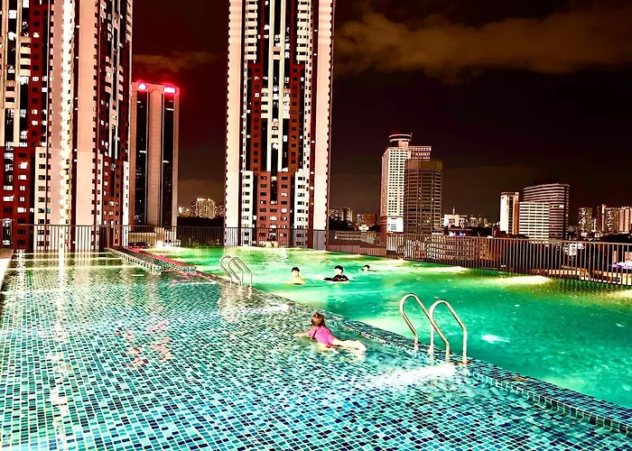 Chambers Residence City View