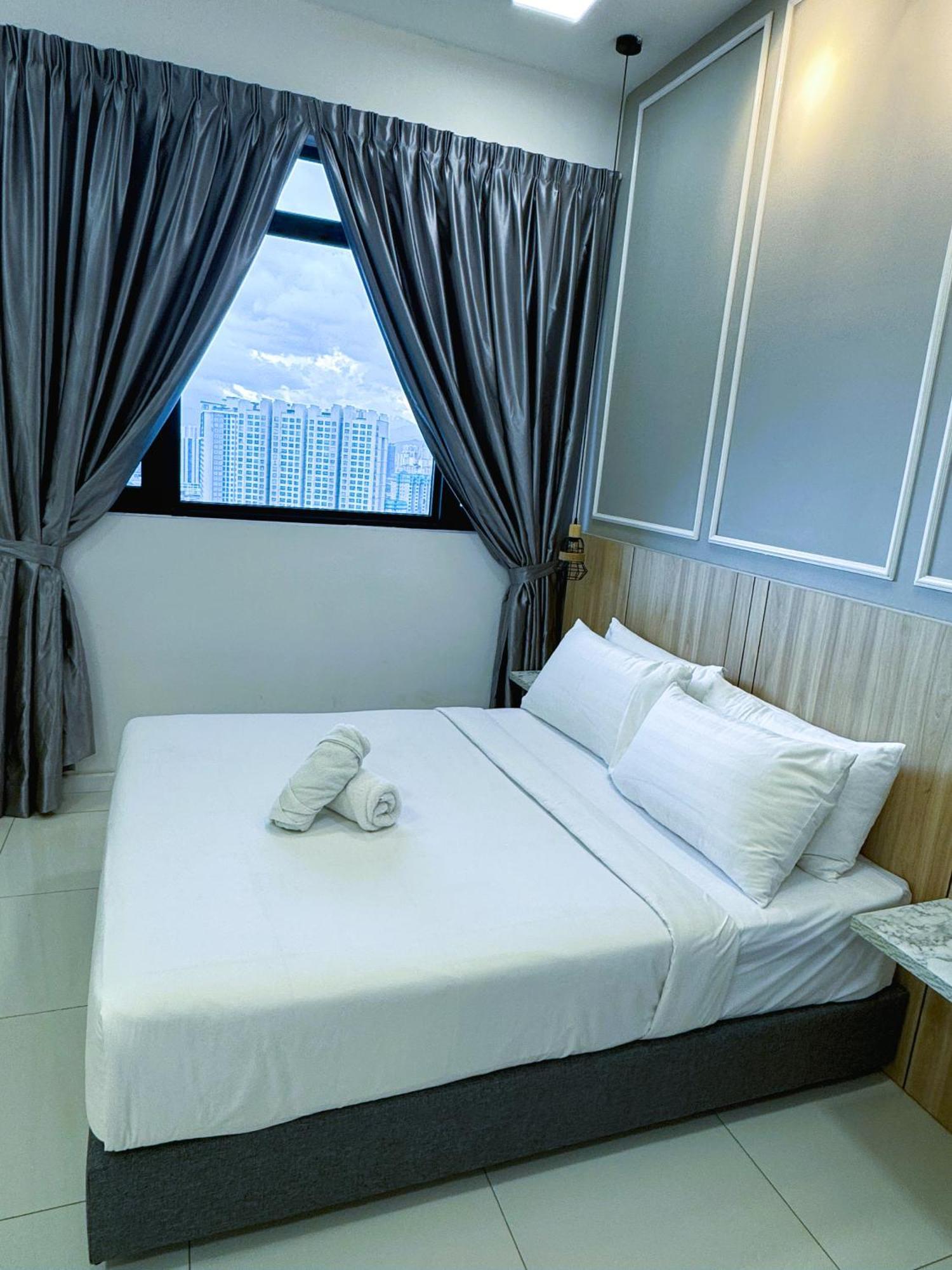 Apartment Chambers View *